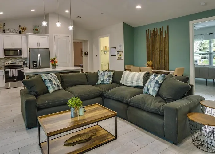 Port Saint Lucie Vacation Rental W/ Hot Tub!